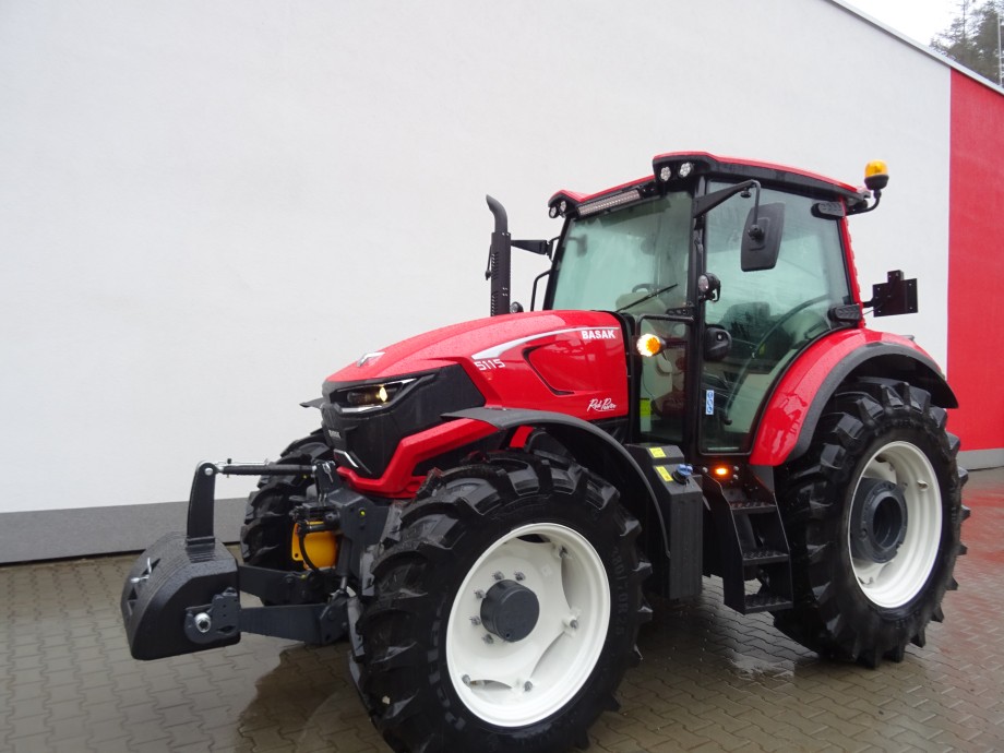 BASAK 5115 s předním vývodovým hřídelem BASAK 5115 s předním vývodovým hřídelem