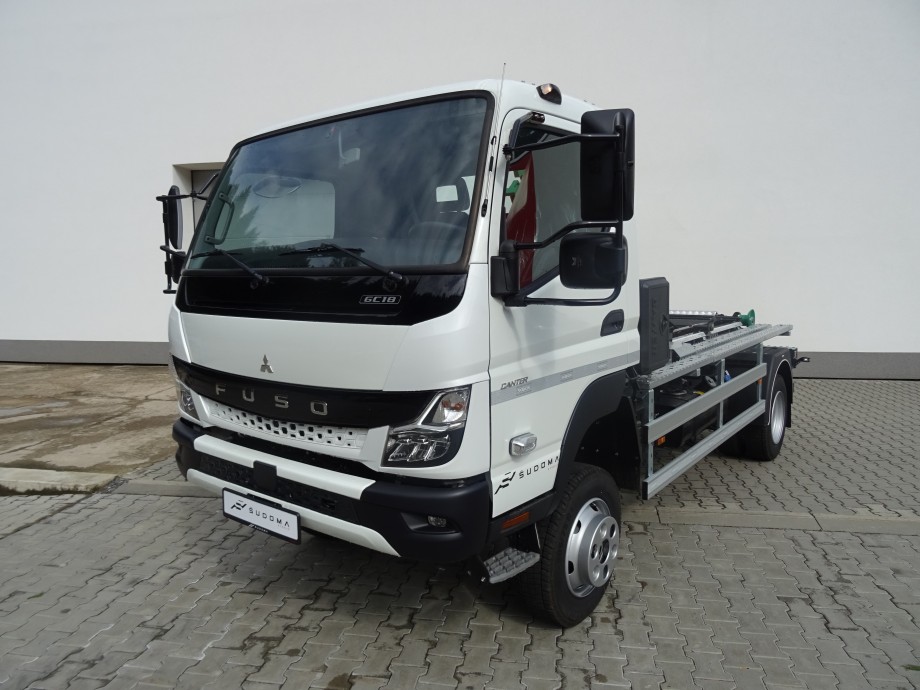 FUSO CANTER 6C18 4X4 s hákovým nosičem kontejnerů