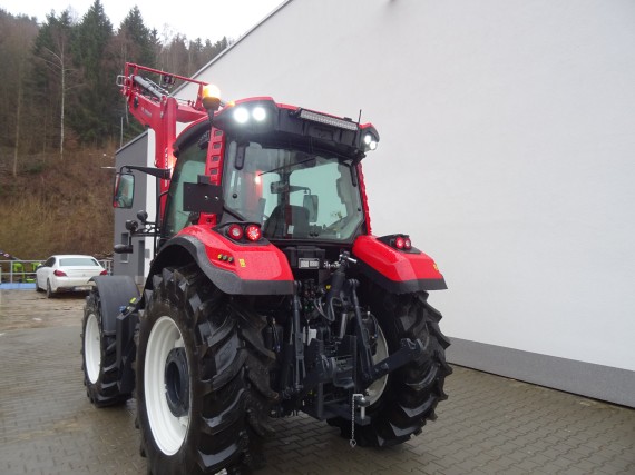 Traktor BASAK 5115 zadní světla