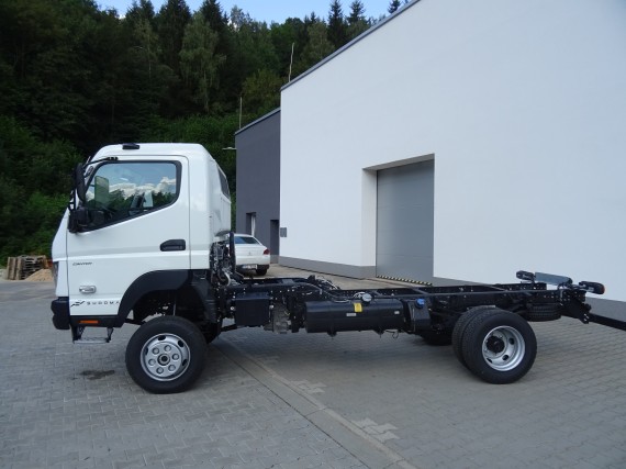 FUSO CANTER 6C18 4x4 (foto 2)