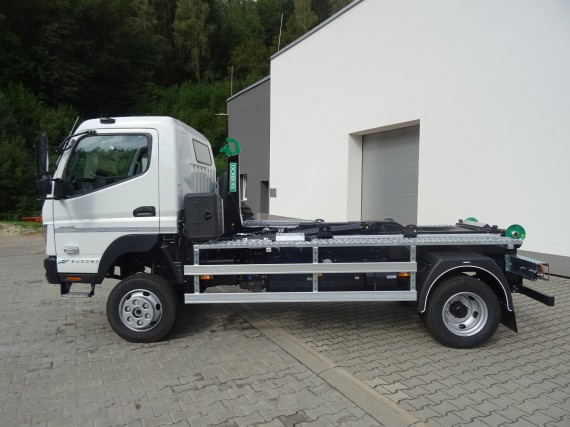 FUSO CANTER 6C18 4X4 s hákovým nosičem kontejnerů (foto 3)