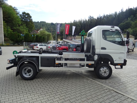 FUSO CANTER 6C18 4X4 s hákovým nosičem kontejnerů (foto 8)