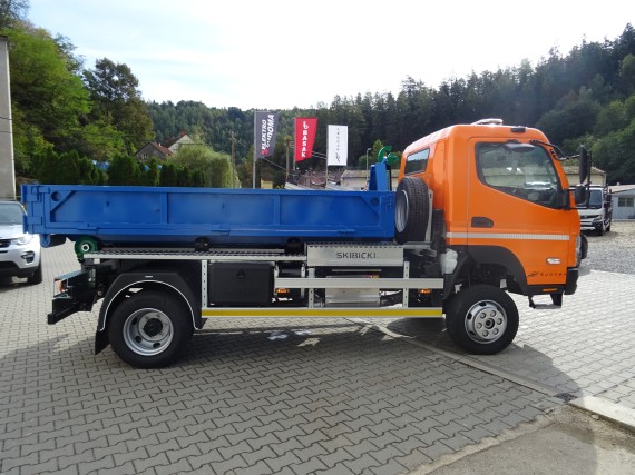 FUSO CANTER 6C18 4X4 s hákovým nosičem kontejnerů (foto 14)